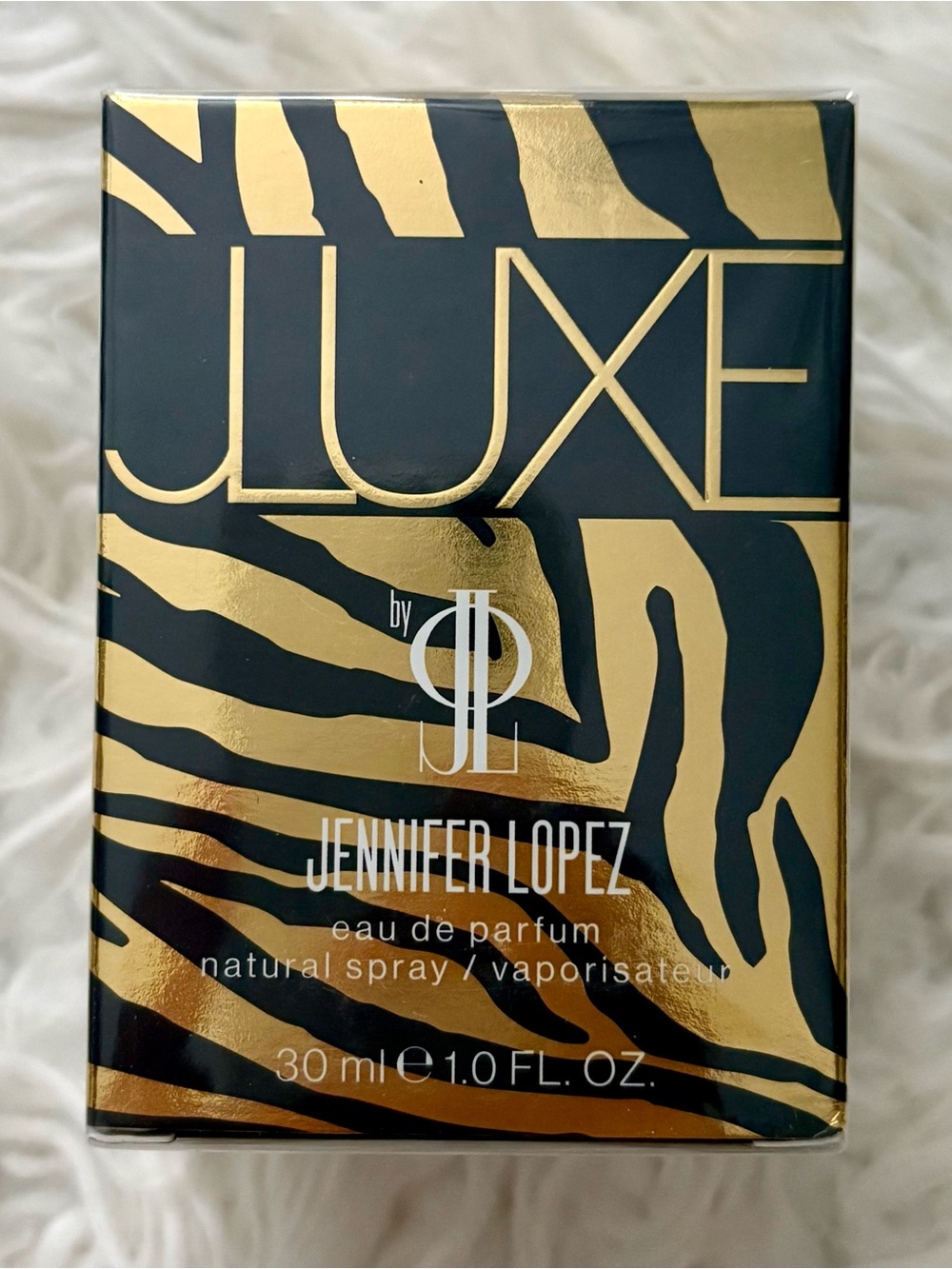 JLUXE by Jennifer Lopez